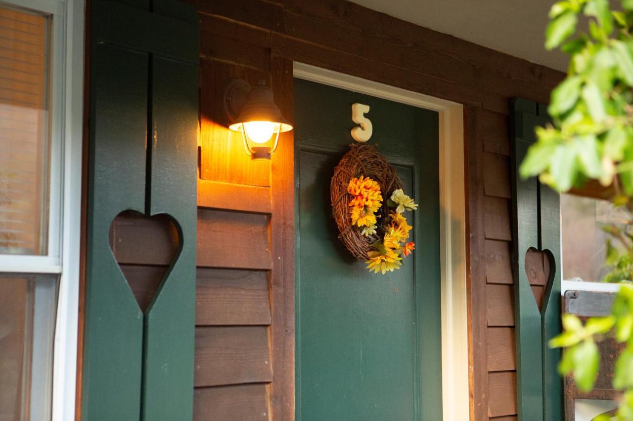 The Chimney Rock Inn & Cottages Exterior foto