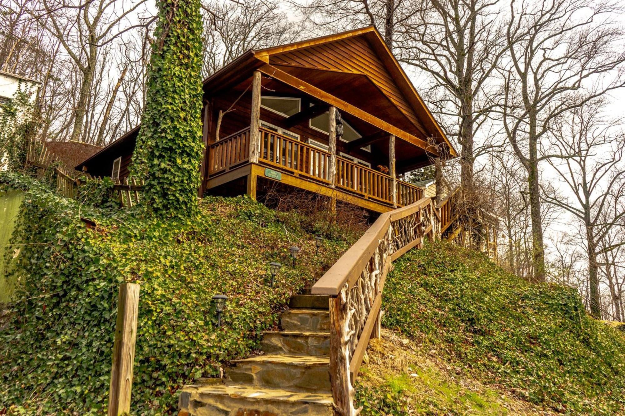 The Chimney Rock Inn & Cottages Exterior foto