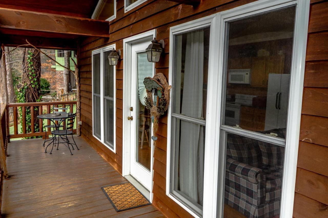 The Chimney Rock Inn & Cottages Exterior foto